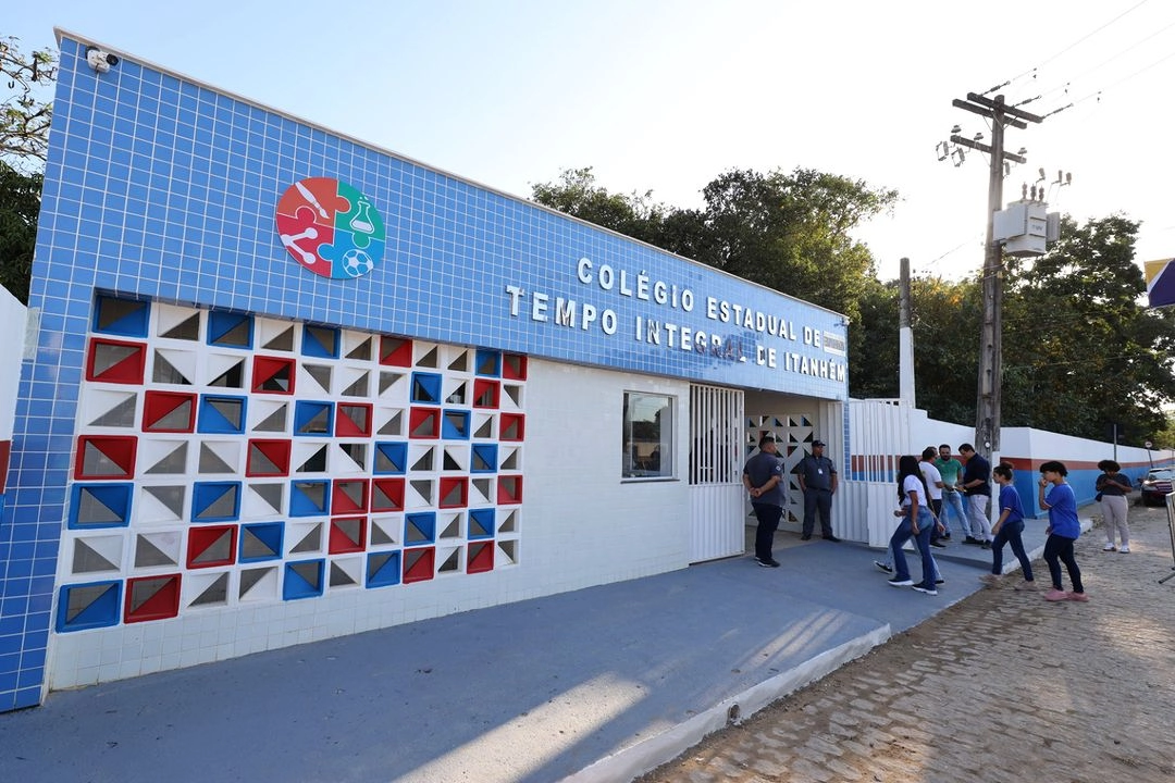 Construção de Unidade escolar em Intanhém / BA